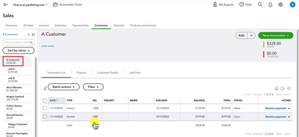 Profile of a parent customer with sub-customer invoices in QuickBooks Online.
