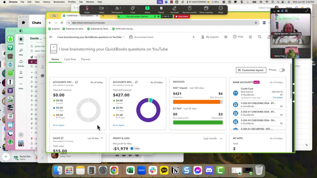 A green box appears around what you're sharing in Zoom.